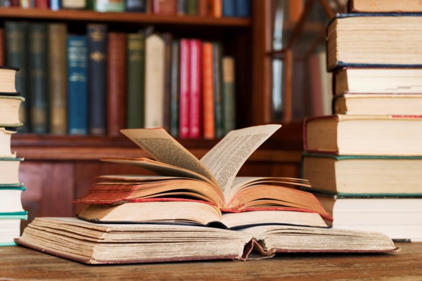 TUMI Books